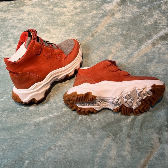 SOREL Kinetic Breakthru Caribou Sneaker Boot - Picture 6 of 10